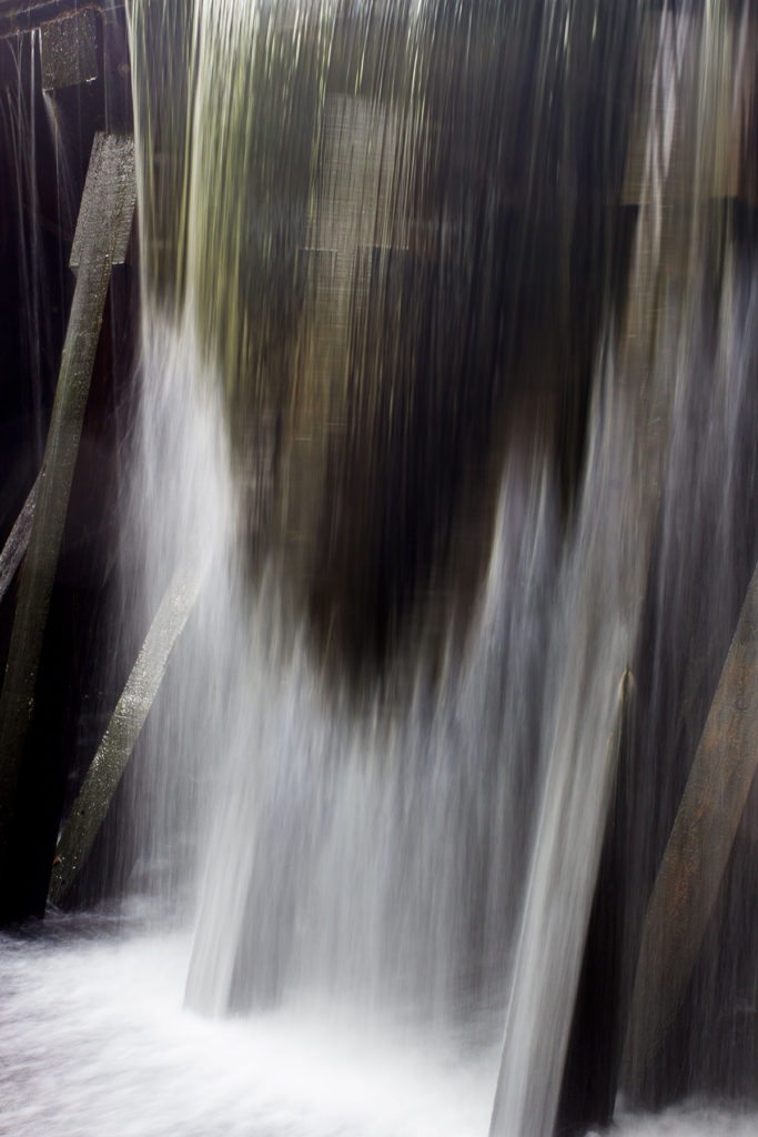 Lock slow exposure